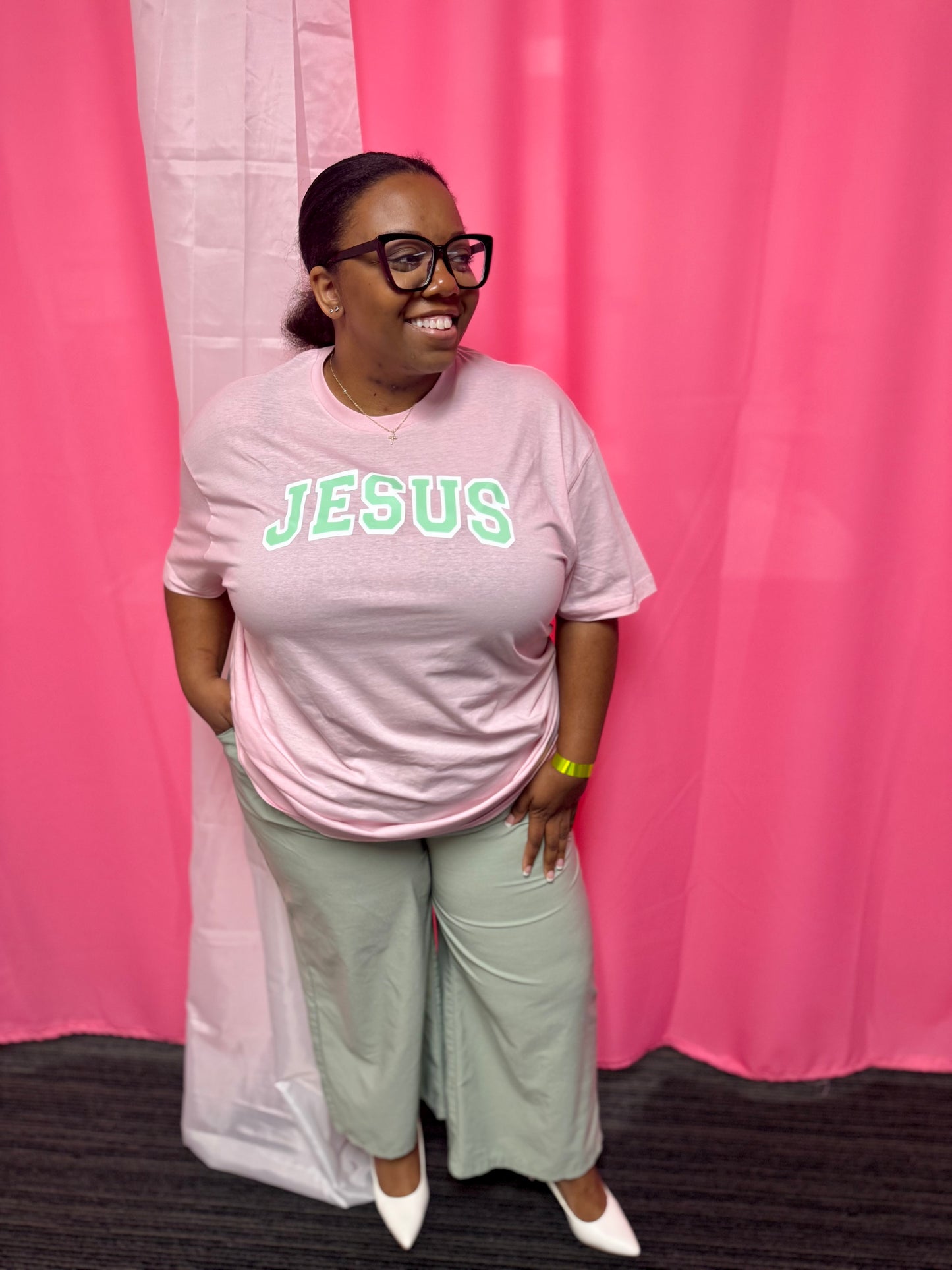 Pastel Praise Tee