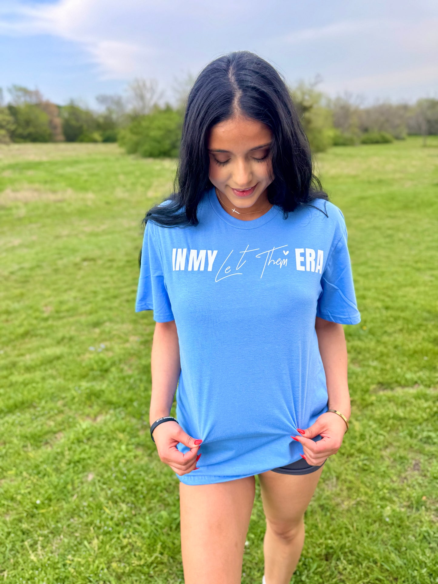 Let Them - Tee